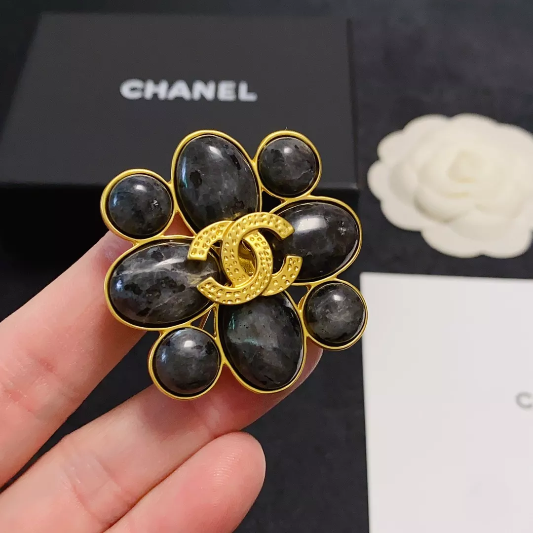 chanel brooches pour femme s_12b14034